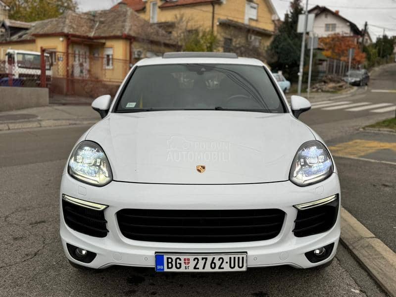 Porsche Cayenne HYBRID 3.0D MATRIX