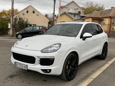 Porsche Cayenne HYBRID 3.0D MATRIX