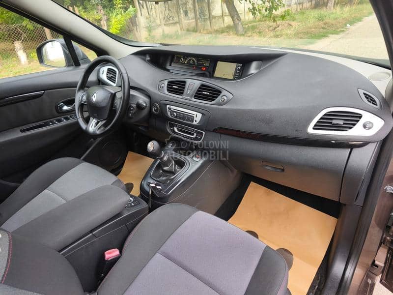 Renault Scenic 1.5 dciN a v i/L e d