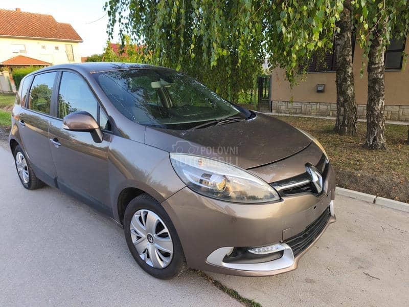 Renault Scenic 1.5 dciN a v i/L e d