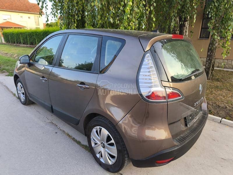 Renault Scenic 1.5 dciN a v i/L e d