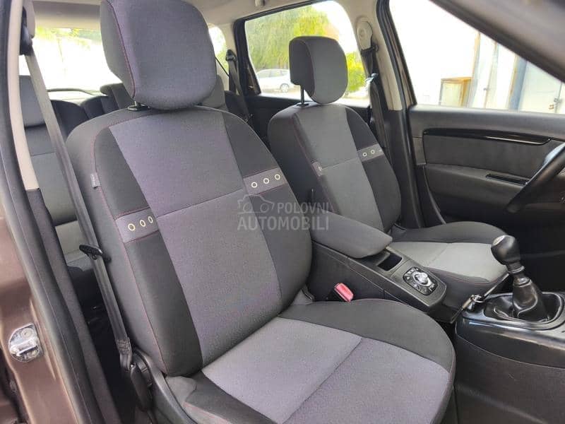 Renault Scenic 1.5 dciN a v i/L e d