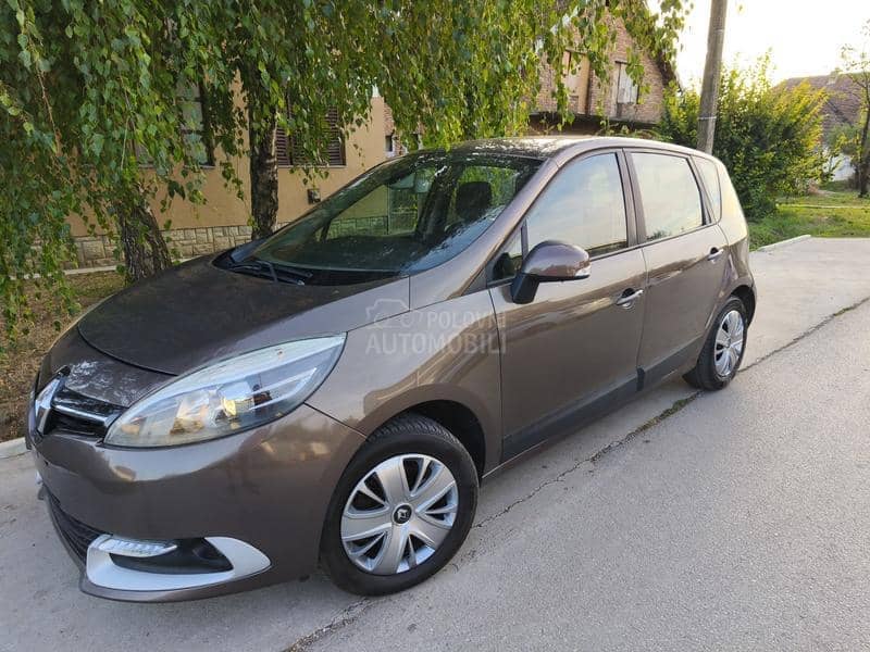 Renault Scenic 1.5 dciN a v i/L e d