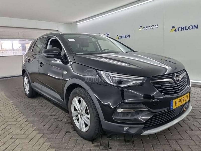 Opel Grandland X 1.2 INNOVATION