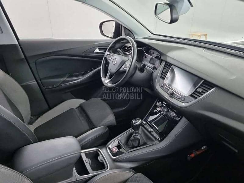 Opel Grandland X 1.2 INNOVATION