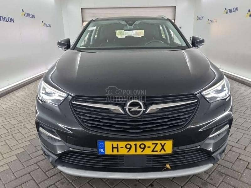 Opel Grandland X 1.2 INNOVATION
