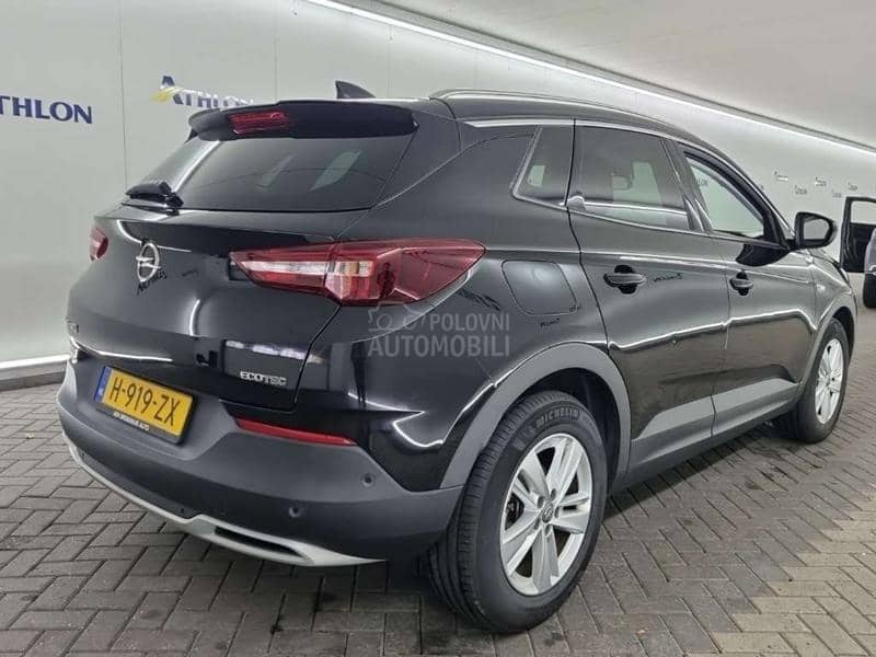 Opel Grandland X 1.2 INNOVATION