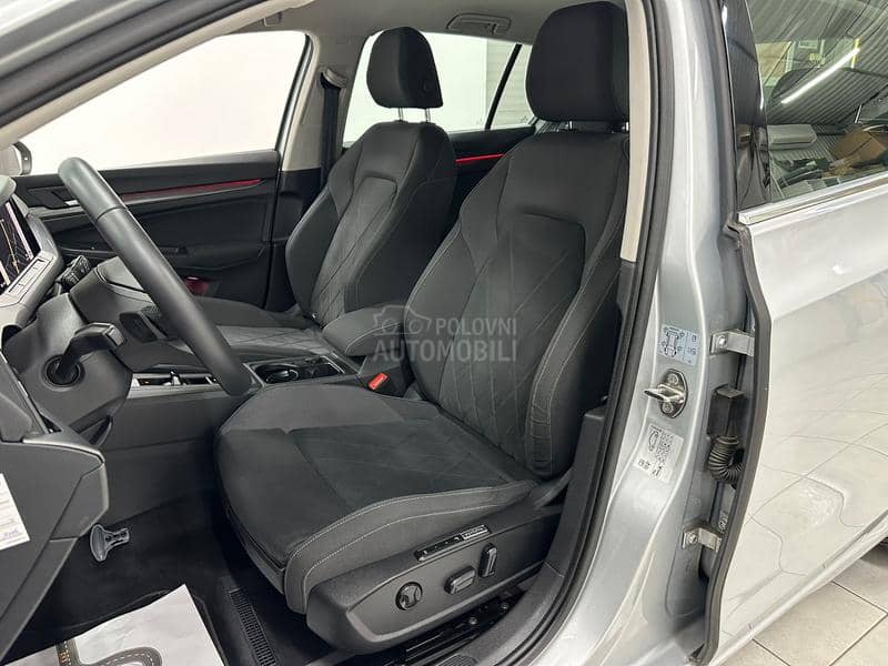 Volkswagen Golf 8 1.5 e TSI DSG LED