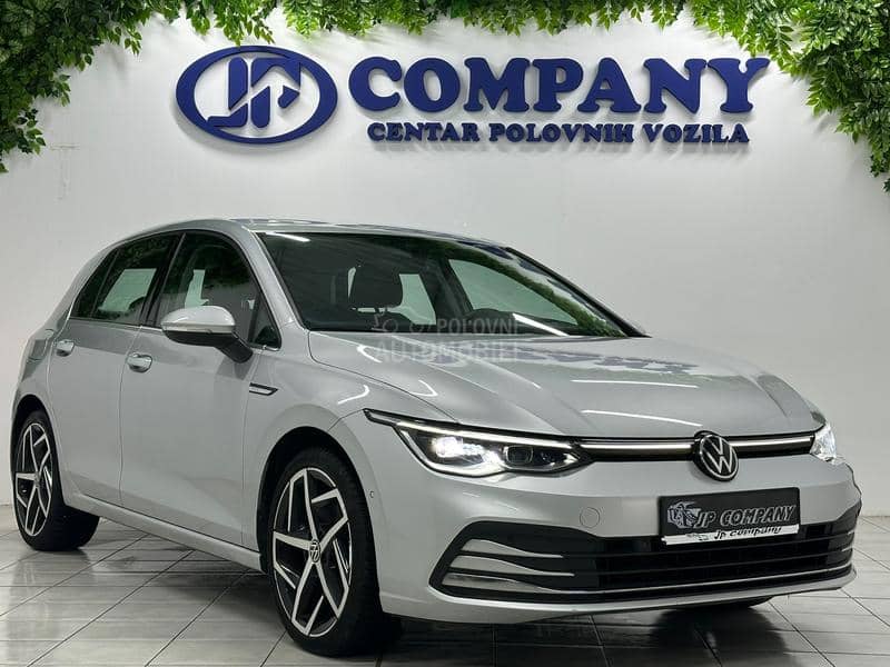 Volkswagen Golf 8 1.5 e TSI DSG LED