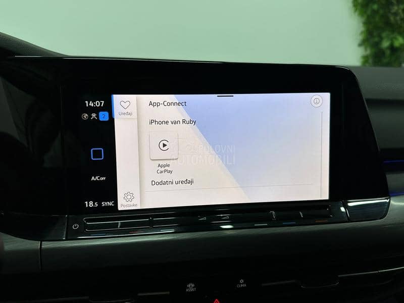 Volkswagen Golf 8 1.5 e TSI DSG LED