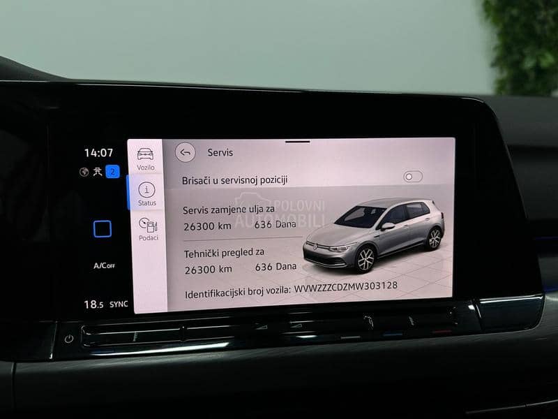 Volkswagen Golf 8 1.5 e TSI DSG LED