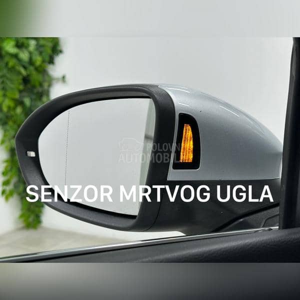 Volkswagen Golf 8 1.5 e TSI DSG LED