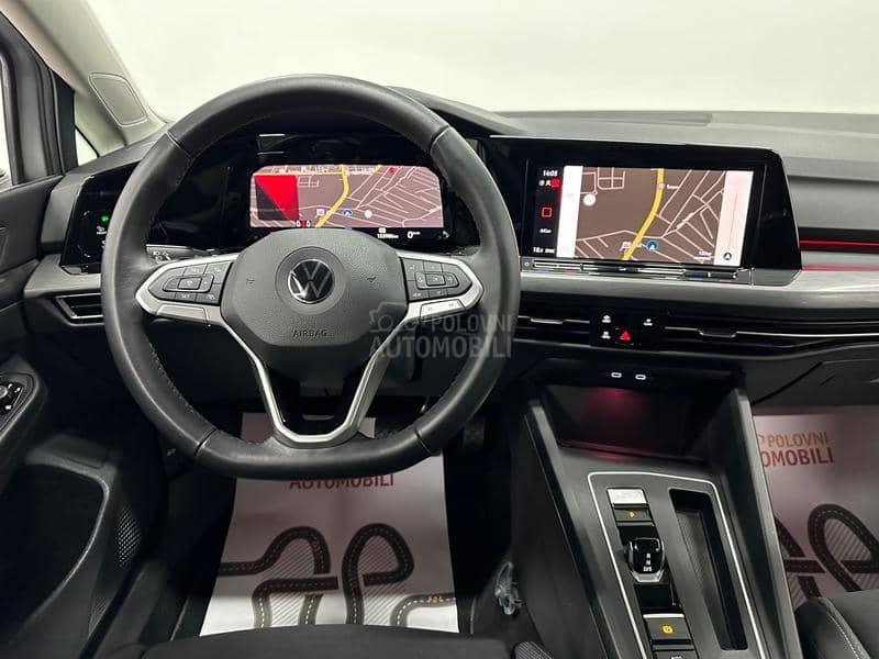 Volkswagen Golf 8 1.5 e TSI DSG LED