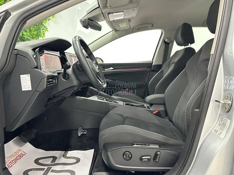 Volkswagen Golf 8 1.5 e TSI DSG LED