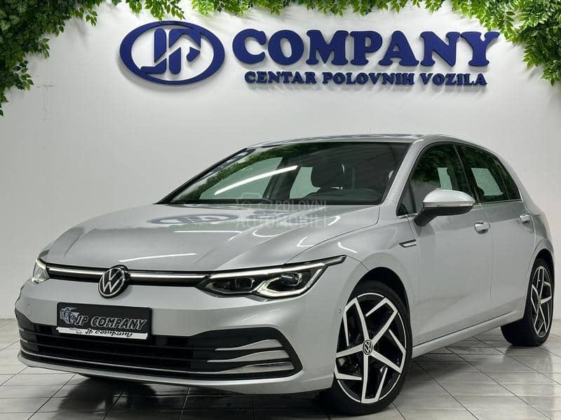 Volkswagen Golf 8 1.5 e TSI DSG LED