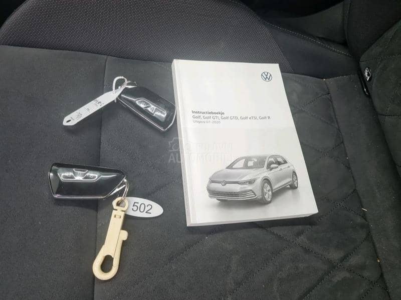 Volkswagen Golf 8 1.5 e TSI DSG LED