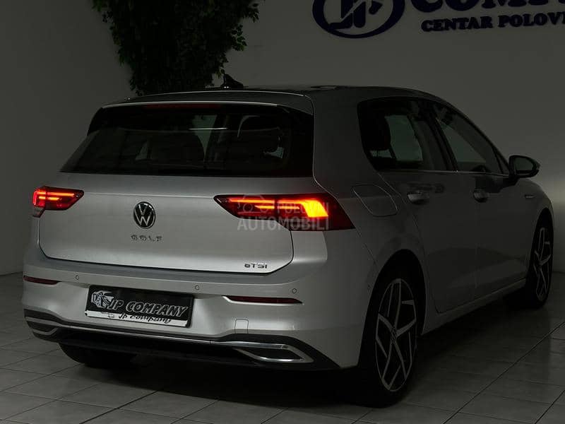 Volkswagen Golf 8 1.5 e TSI DSG LED