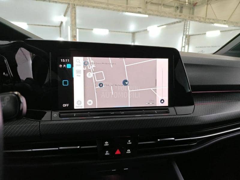 Volkswagen Golf 8 1.5 eTSI R-LINE AUT