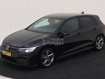 Volkswagen Golf 8 1.5 eTSI R-LINE AUT