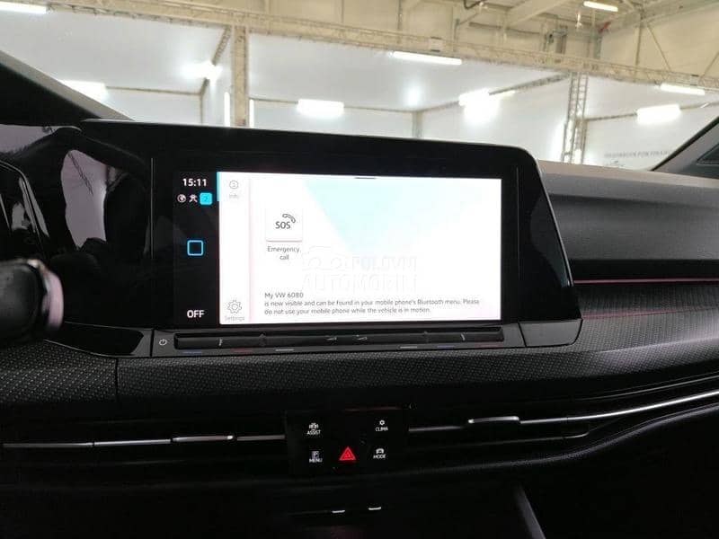 Volkswagen Golf 8 1.5 eTSI R-LINE AUT