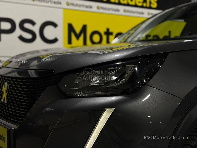 Peugeot 2008 EAT8/Nav/Led