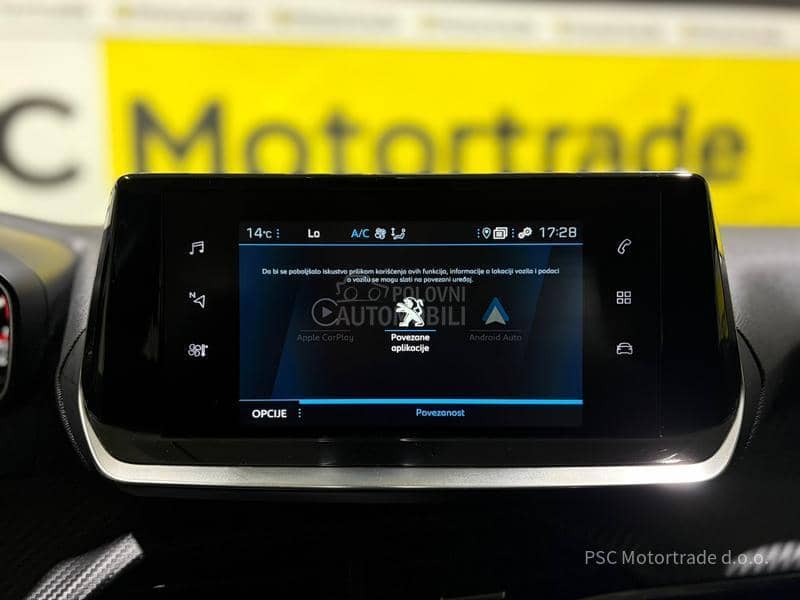 Peugeot 2008 EAT8/Nav/Led