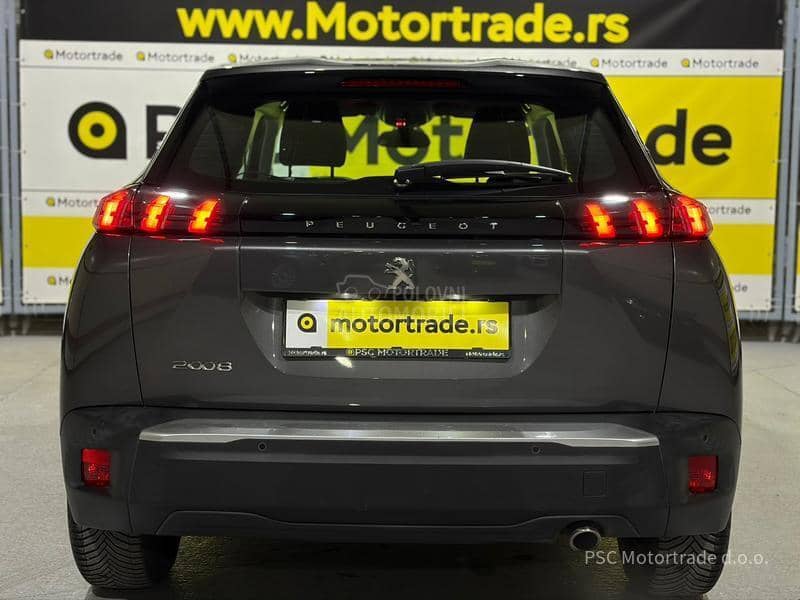 Peugeot 2008 EAT8/Nav/Led