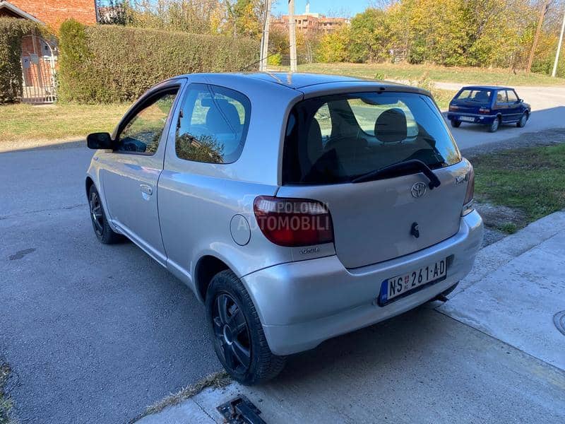 Toyota Yaris 1.0 vvt -i