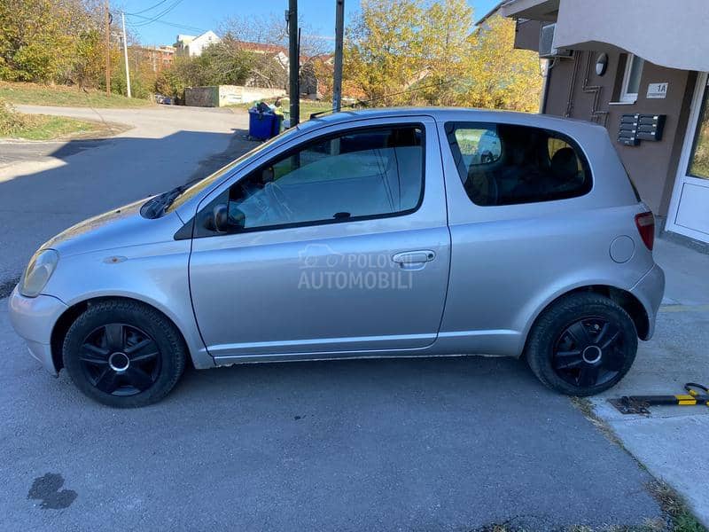 Toyota Yaris 1.0 vvt -i