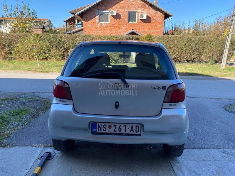 Toyota Yaris 1.0 vvt -i