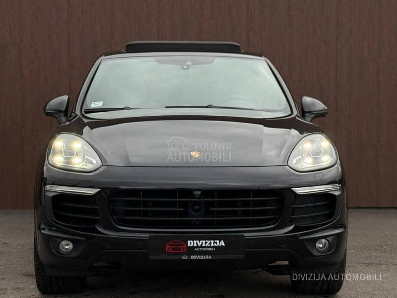 Porsche Cayenne S/Hybrid/Pano/360