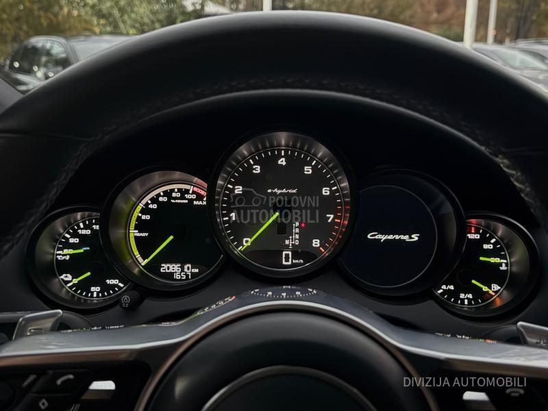 Porsche Cayenne S/Hybrid/Pano/360