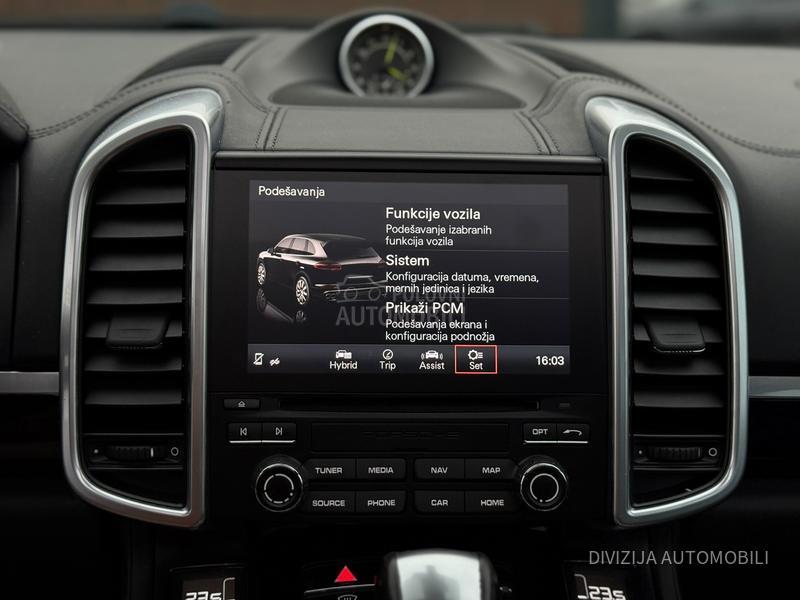 Porsche Cayenne S/Hybrid/Pano/360