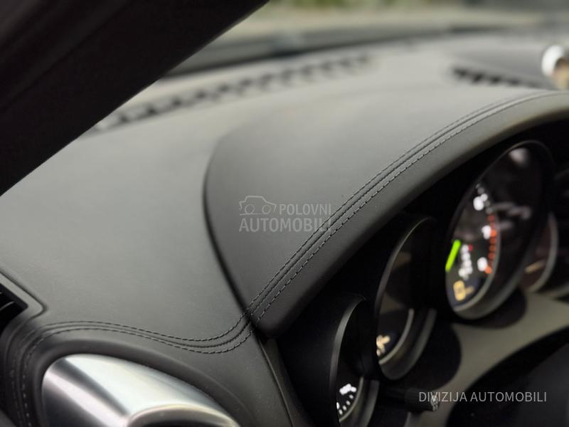 Porsche Cayenne S/Hybrid/Pano/360