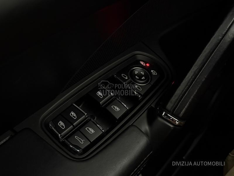 Porsche Cayenne S/Hybrid/Pano/360