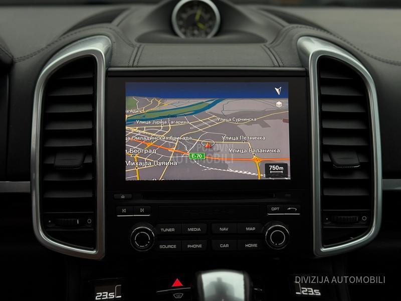 Porsche Cayenne S/Hybrid/Pano/360