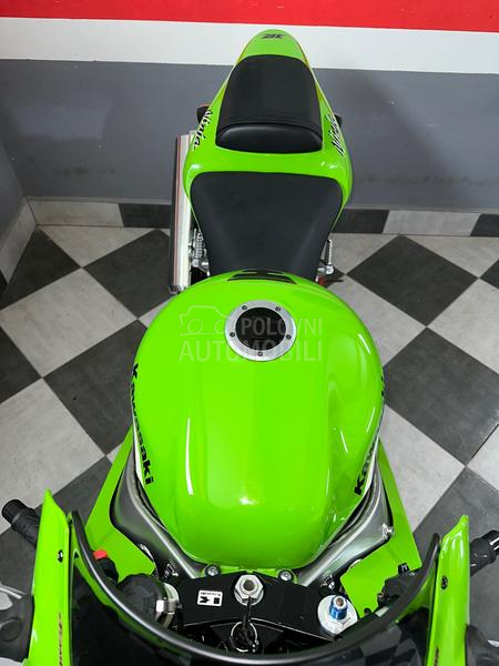 Kawasaki Zx9R