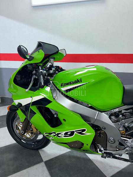Kawasaki Zx9R