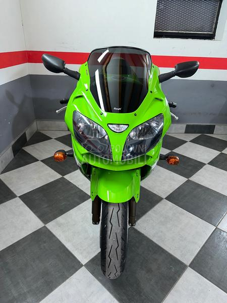 Kawasaki Zx9R