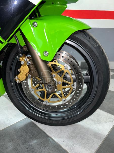 Kawasaki Zx9R