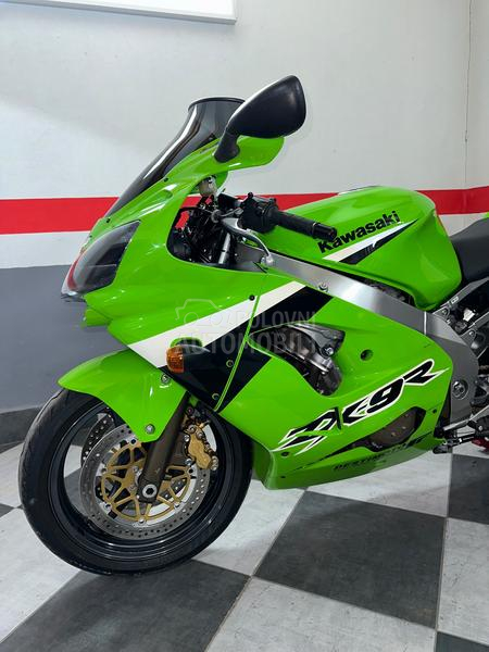 Kawasaki Zx9R