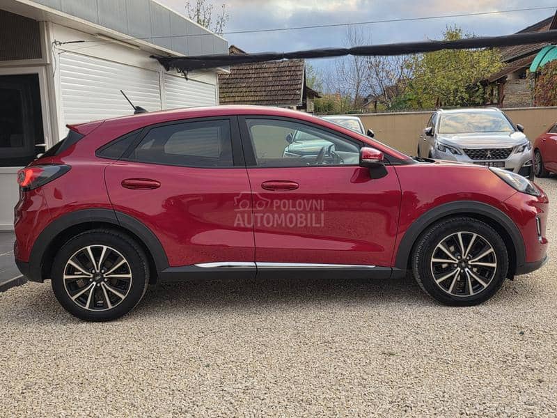 Ford Puma TITANIUM HYBRID