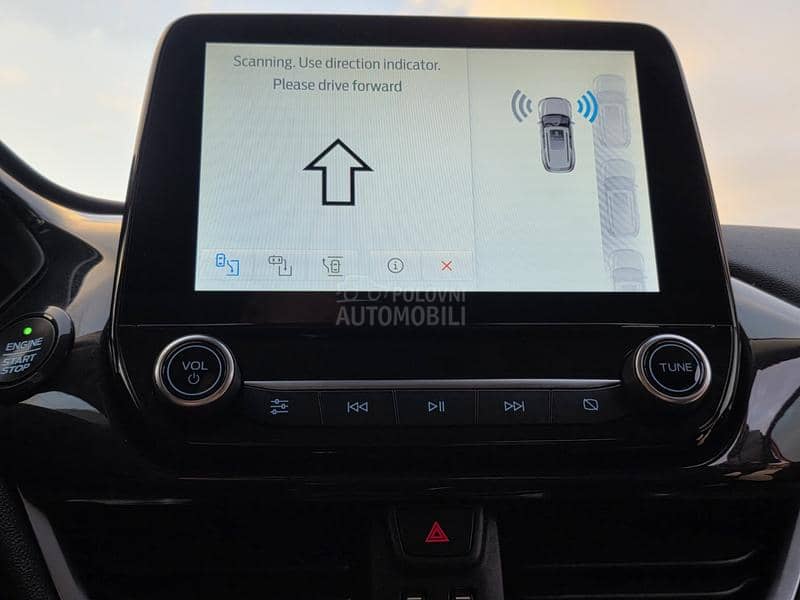 Ford Puma TITANIUM HYBRID