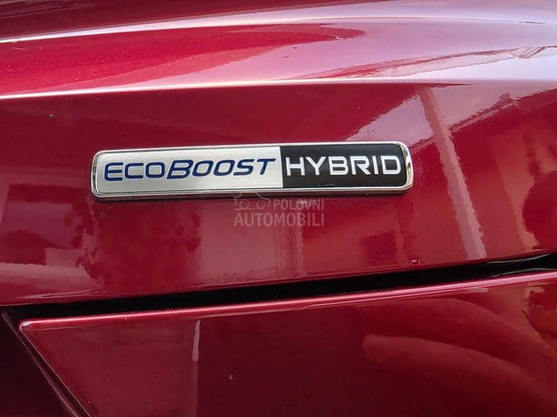 Ford Puma TITANIUM HYBRID