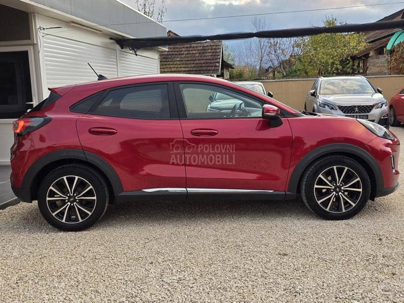 Ford Puma TITANIUM HYBRID