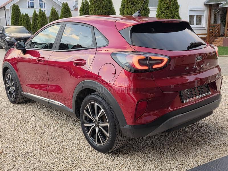 Ford Puma TITANIUM HYBRID