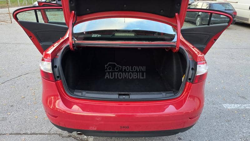 Renault Fluence 1,6b Expression