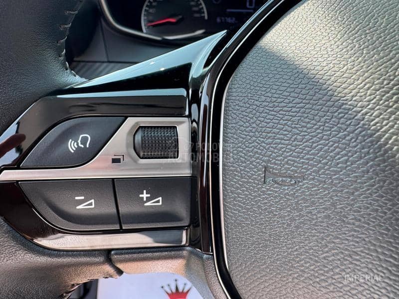 Peugeot 208 1.2 B N1