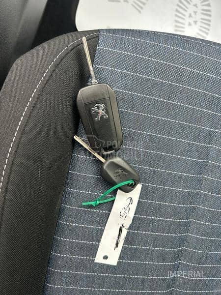 Peugeot 208 1.2 B N1