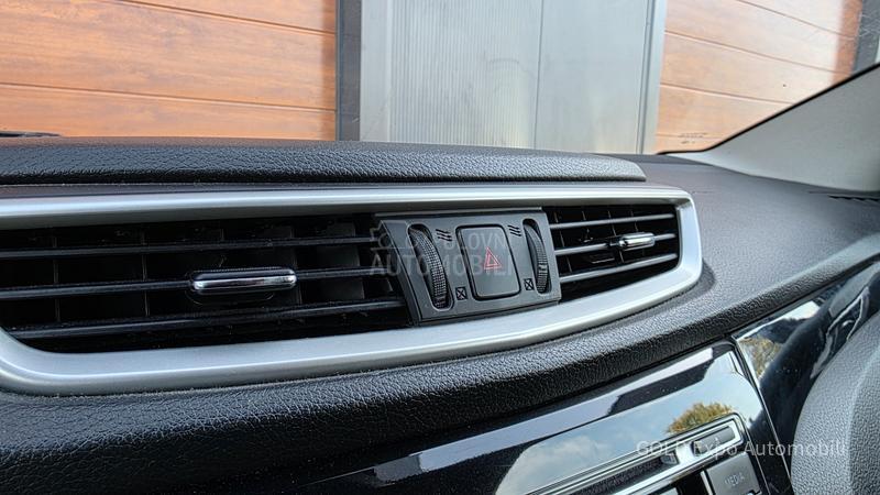 Nissan Qashqai 1.5 DCi VISIA 2WD